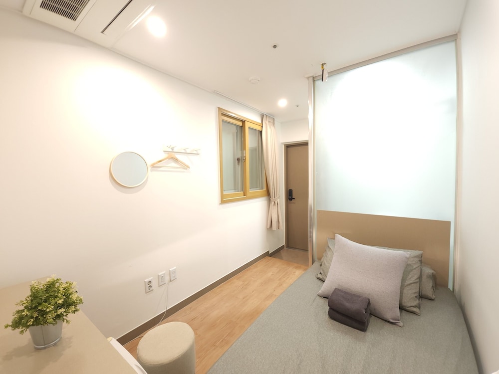 OYO Hostel Myeongdong 2 10/75