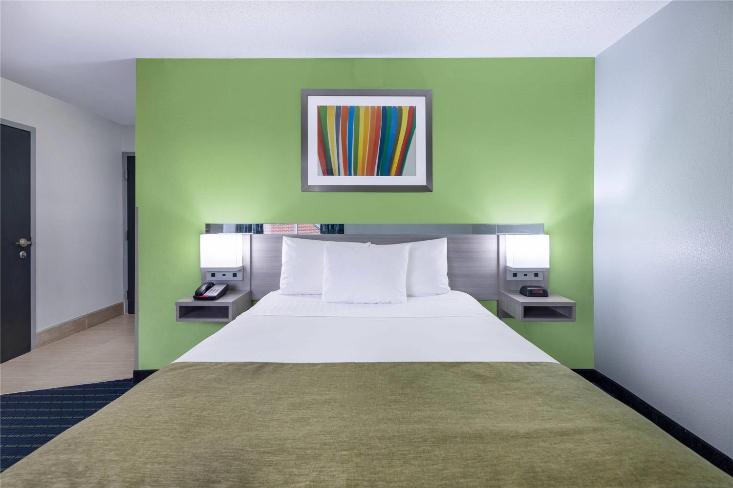 Microtel Inn Suites By Wyndham Cornelius Lake Norman 6/23