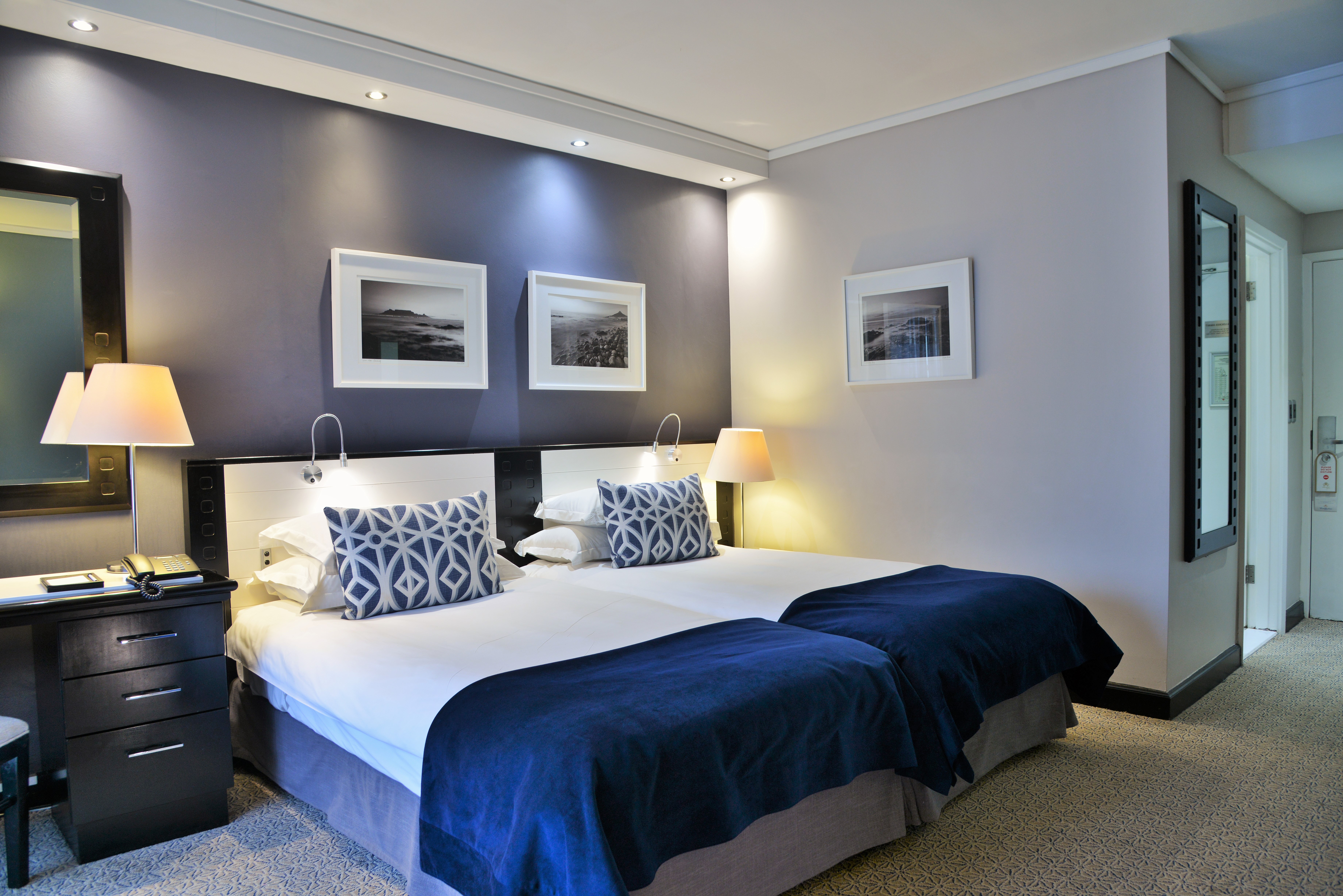 Standard Room With Twin Beds