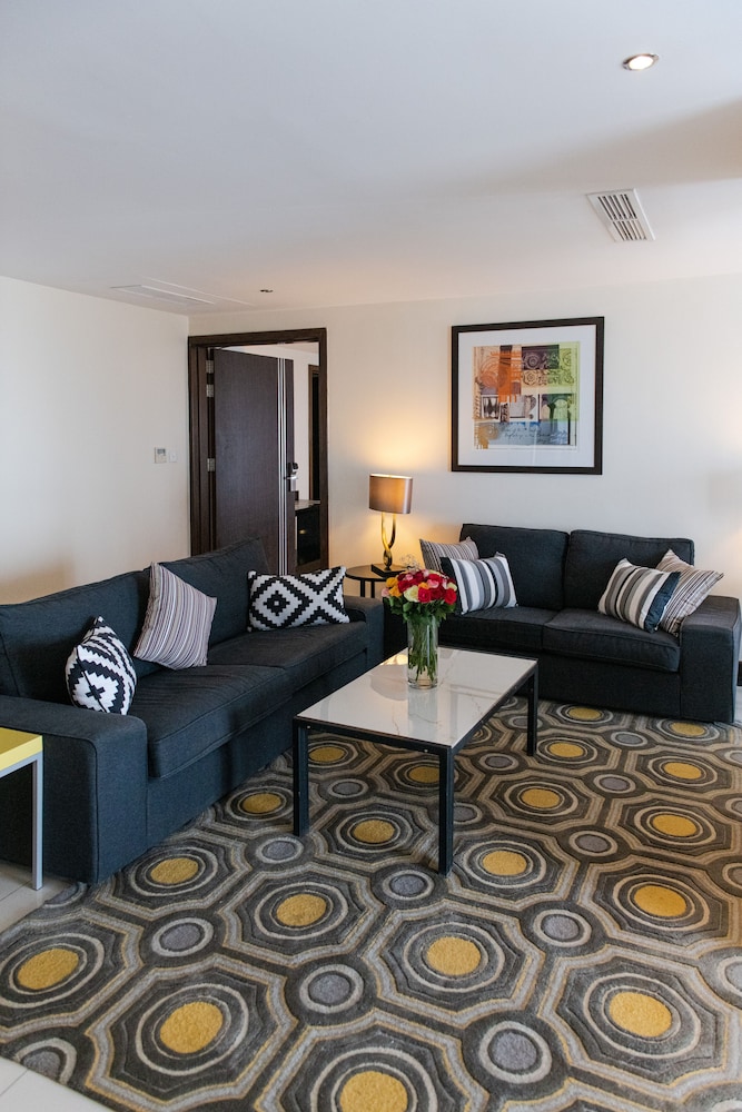 Acacia Premier Hotel 48/66
