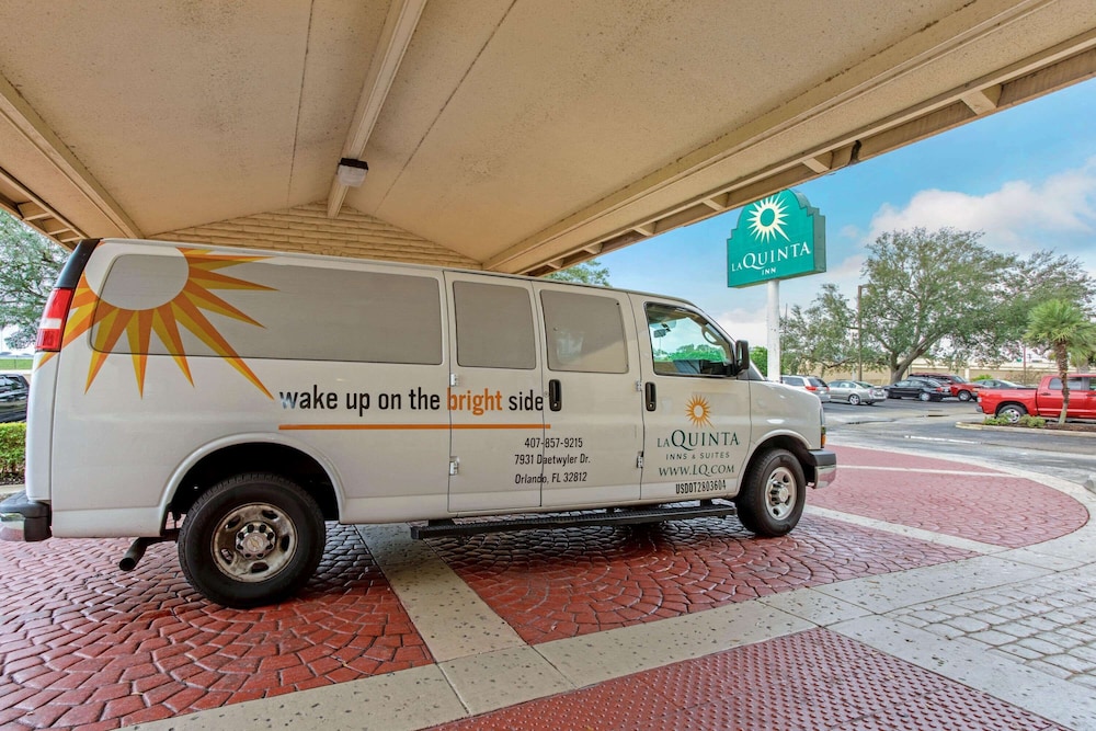 La Quinta Inn by Wyndham Orlando Airport West 23/40