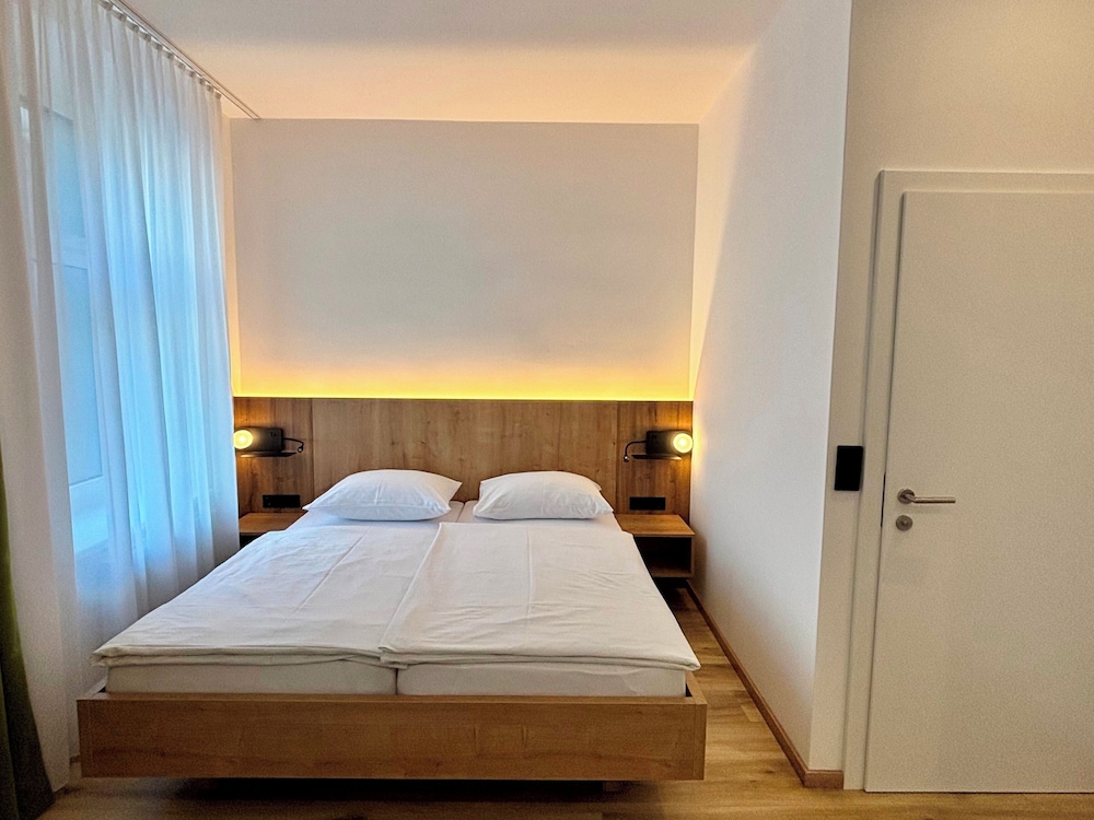 CLASSIC, APARTMENT