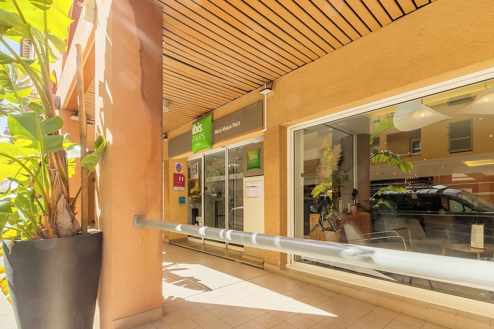 Ibis Styles Nice Vieux Port 11/76