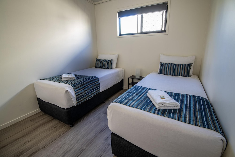 2 BEDROOMS, SUPERIOR, CABIN