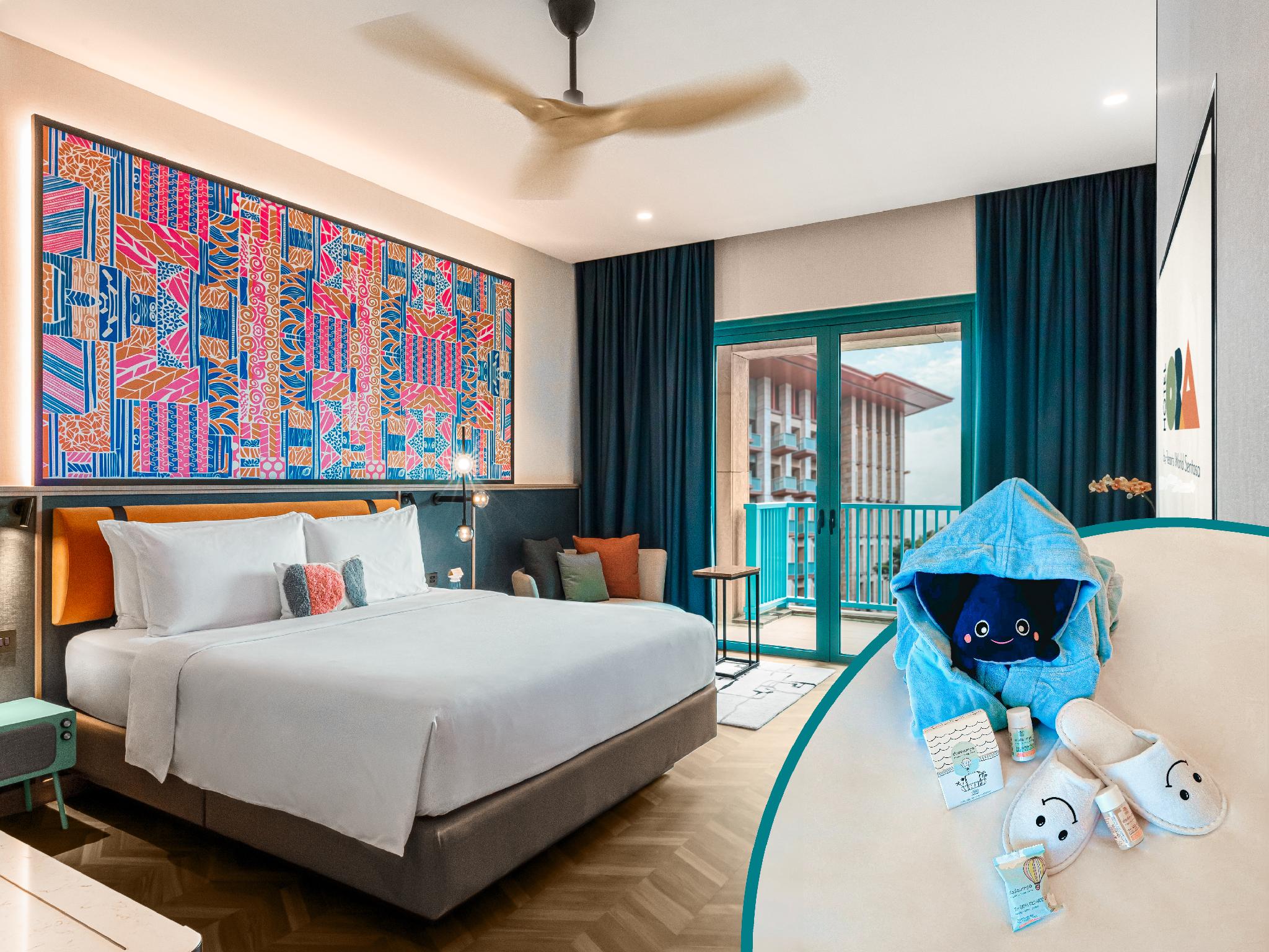 Room at Hotel Ora, SINGAPORE
