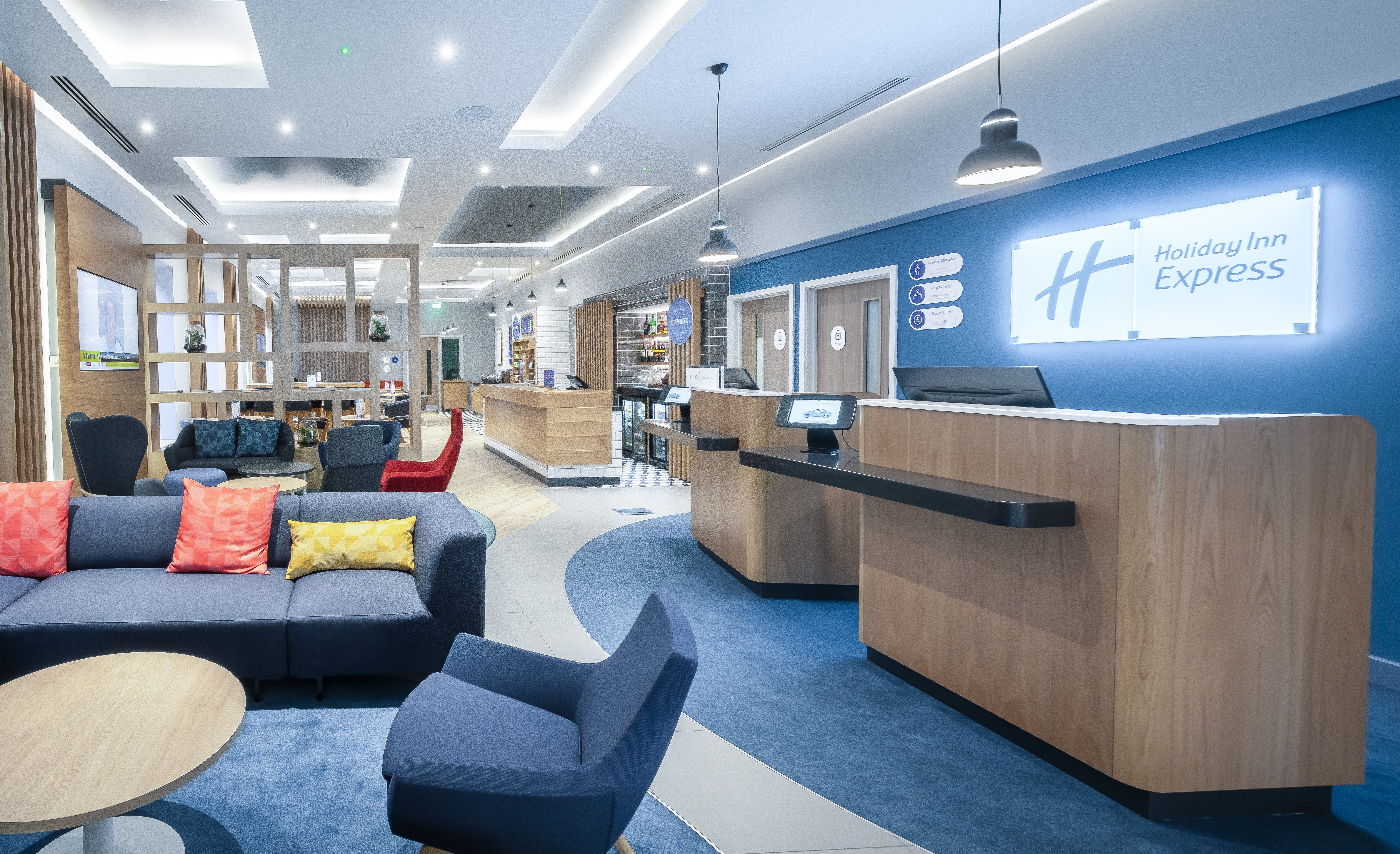 Holiday Inn Express Fleet, an IHG Hotel 17/28