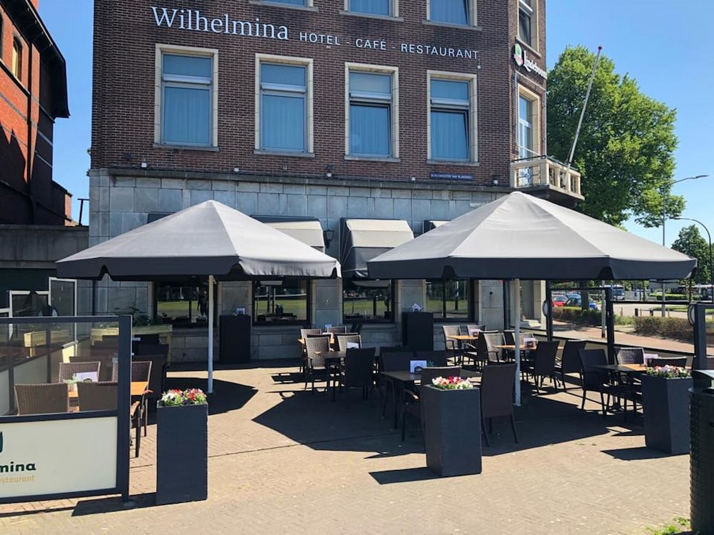 Hotel Wilhelmina 2/37
