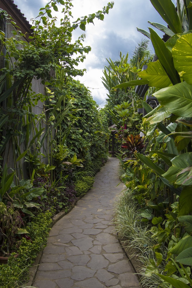 Ladera Villa Ubud 46/59