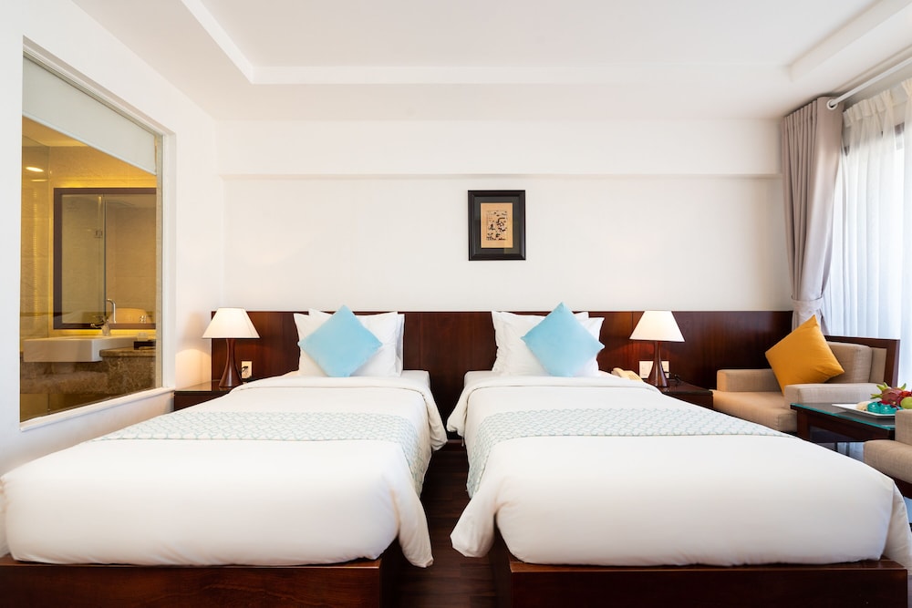 Hoang Ngoc Beach Resort 28/87