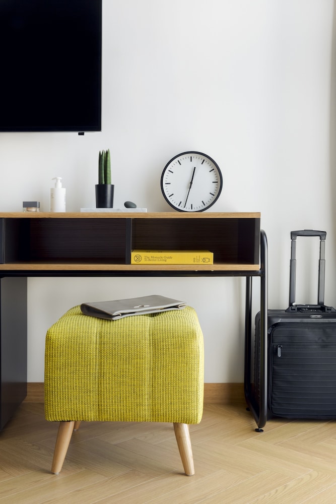 Handpicked Hotel & Collections 9/37