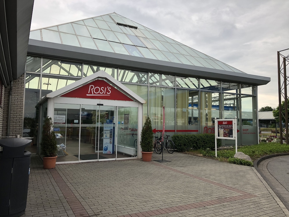 Autohof Hotel Salzbergen 1/17