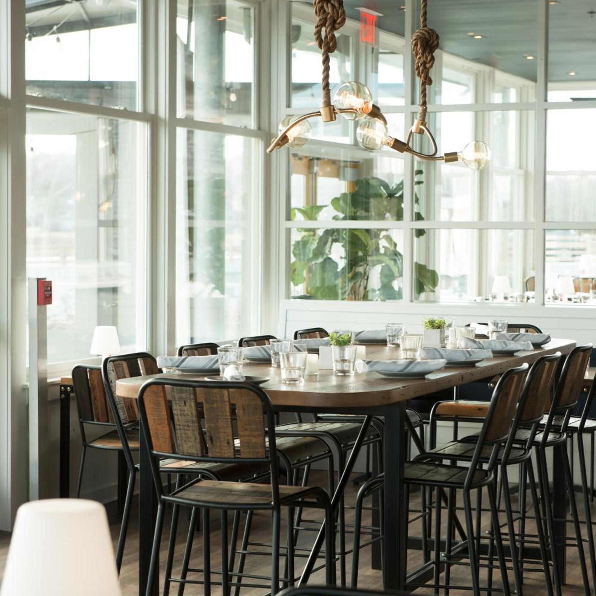 The Boathouse Waterfront Hotel 39/55