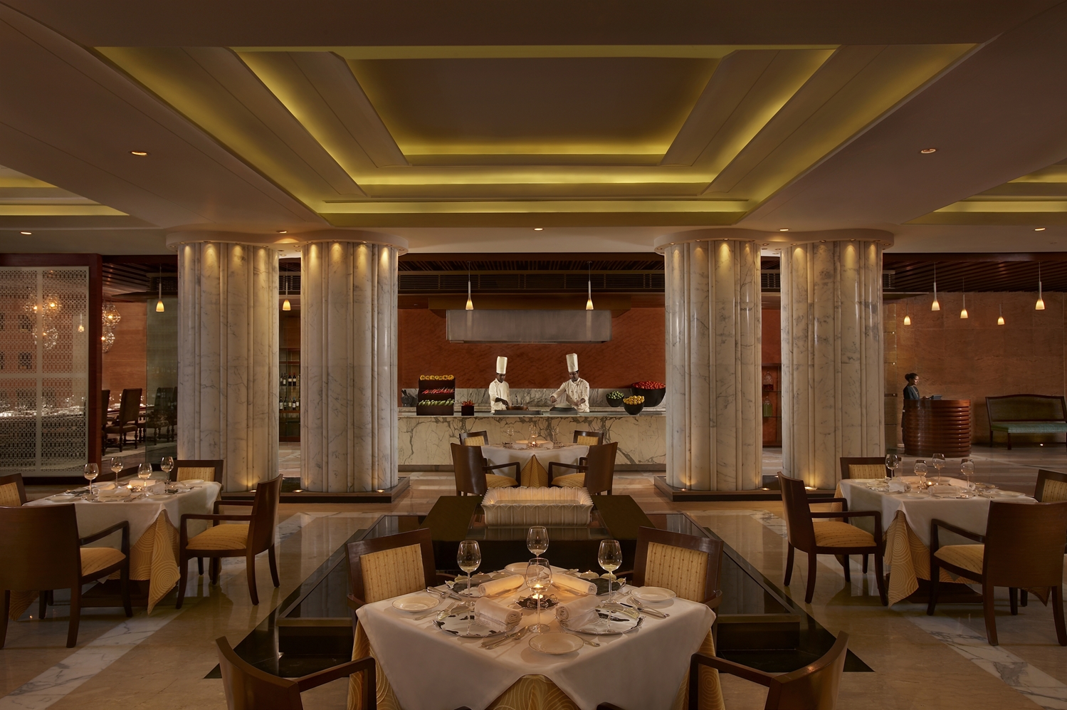 The Leela Ambience Gurugram Hotel And Residences 58/80