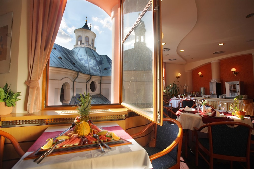 Wellness And Spa Hotel Ambiente 38/63