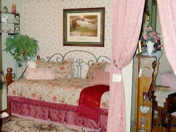 Schuster Mansion Bed & Breakfast 12/51