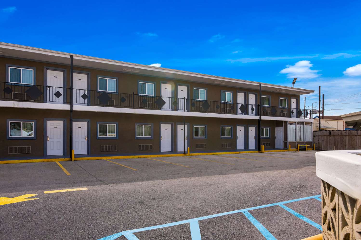 Econo Lodge Gretna - New Orleans 3/22