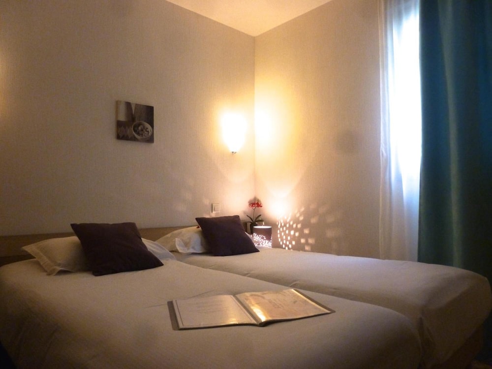 Brit Hotel Cancale 12/49
