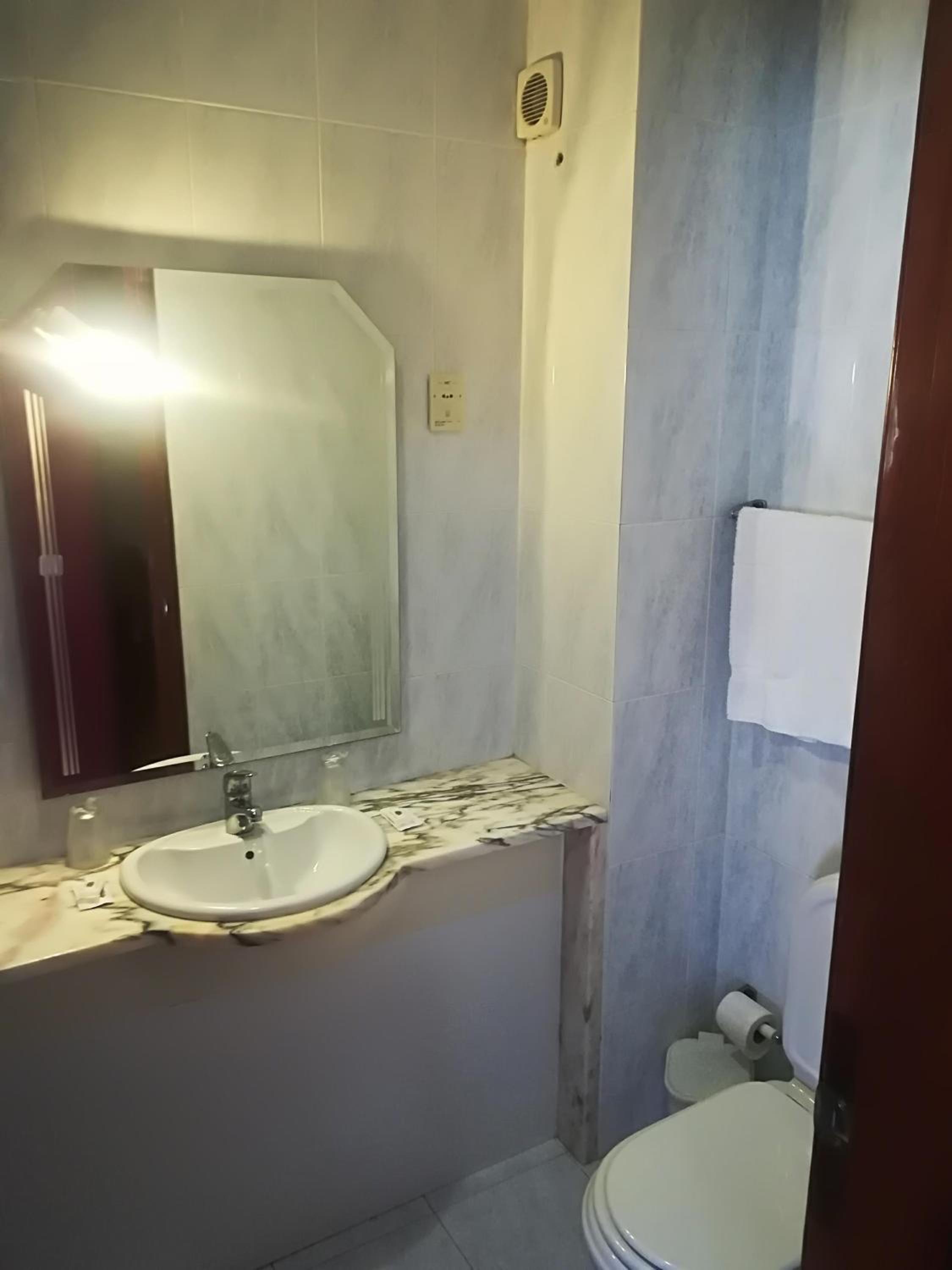 Hotel Conforto Latino 30/34