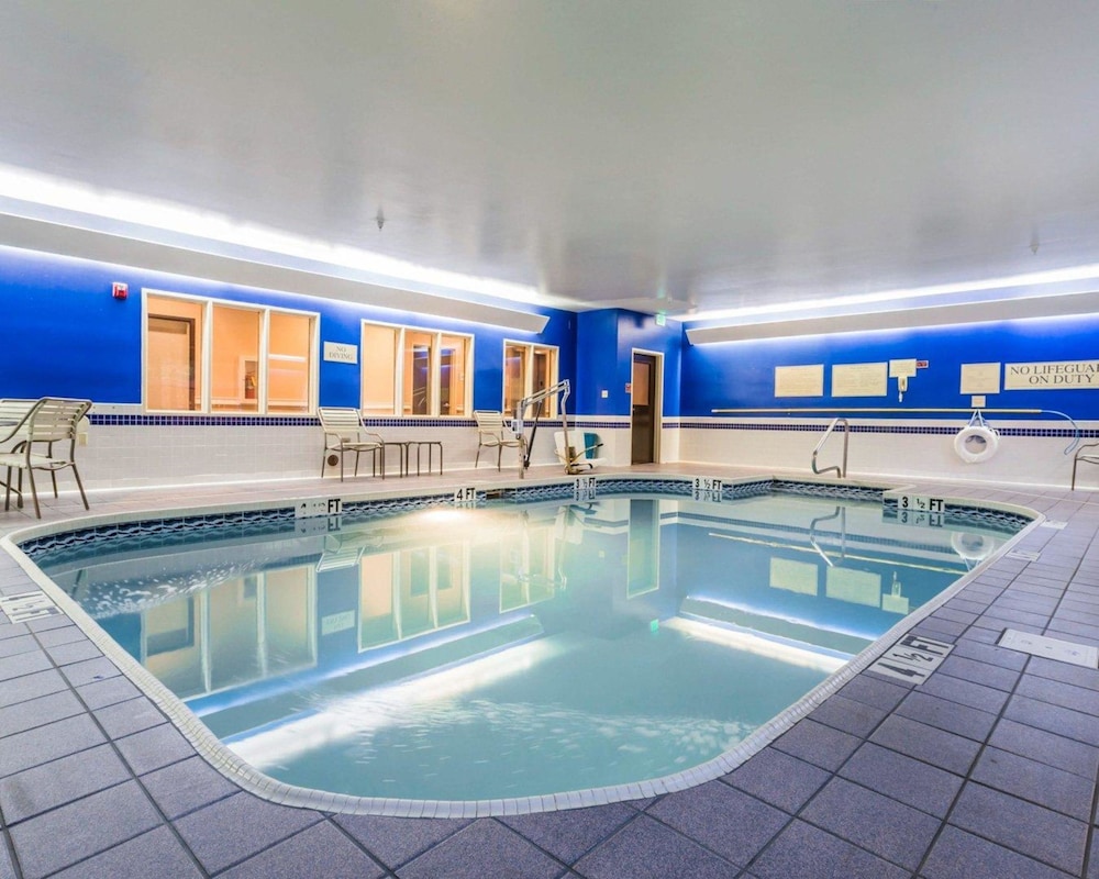 Quality Inn and Suites Birmingham Highway 280 27/46