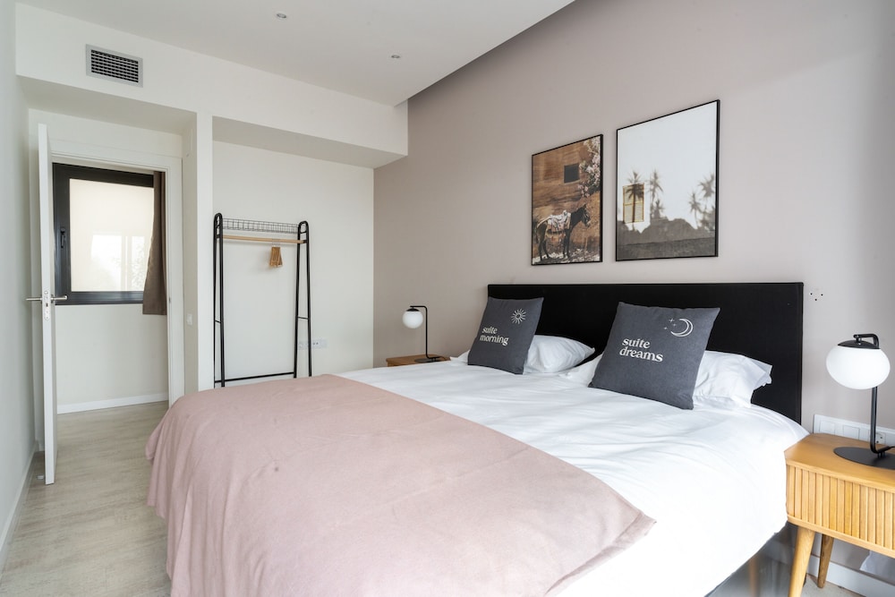 limehome Barcelona Rector Triado 15/66
