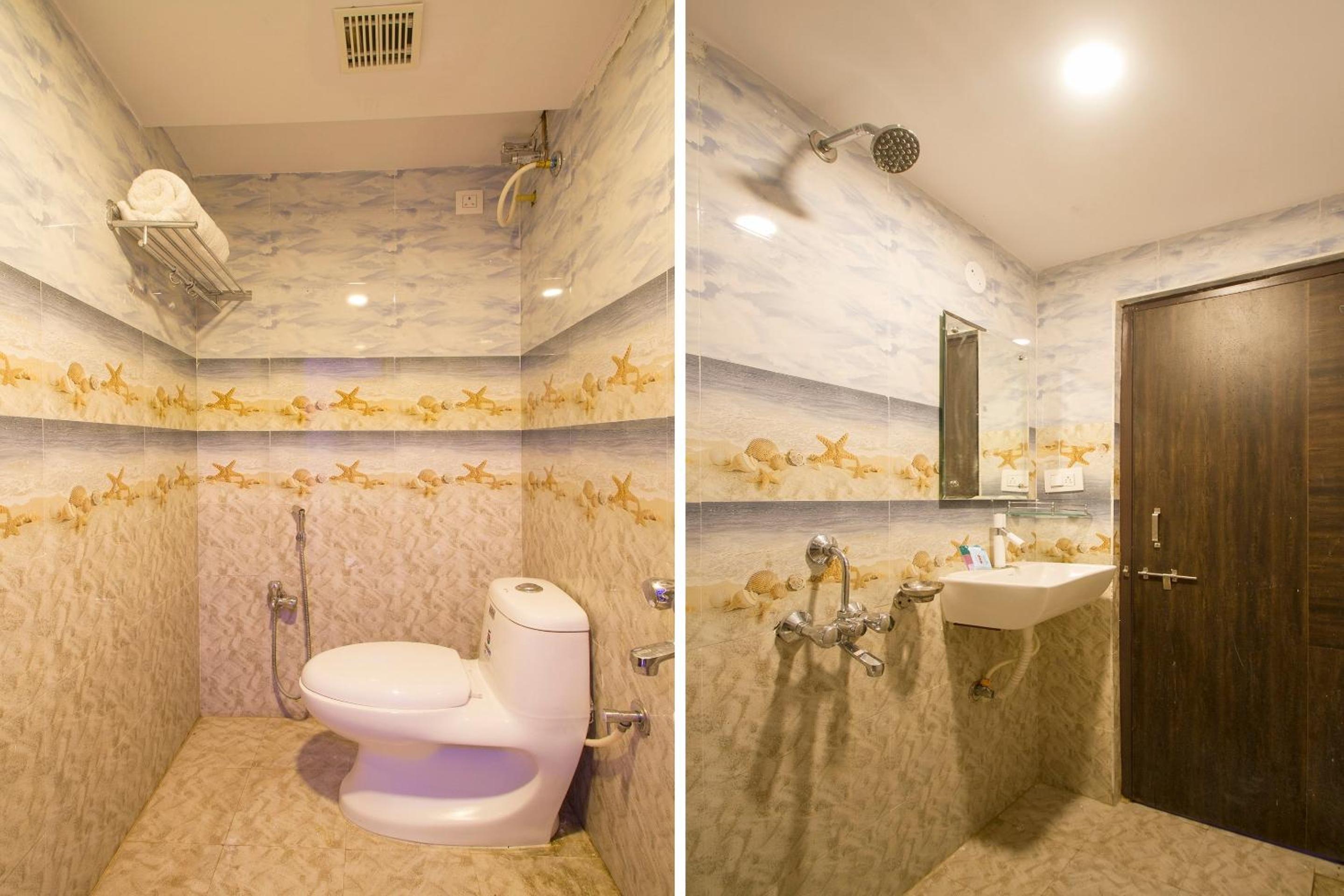 Oyo 10225 Hotel Sree Chandana 50/50