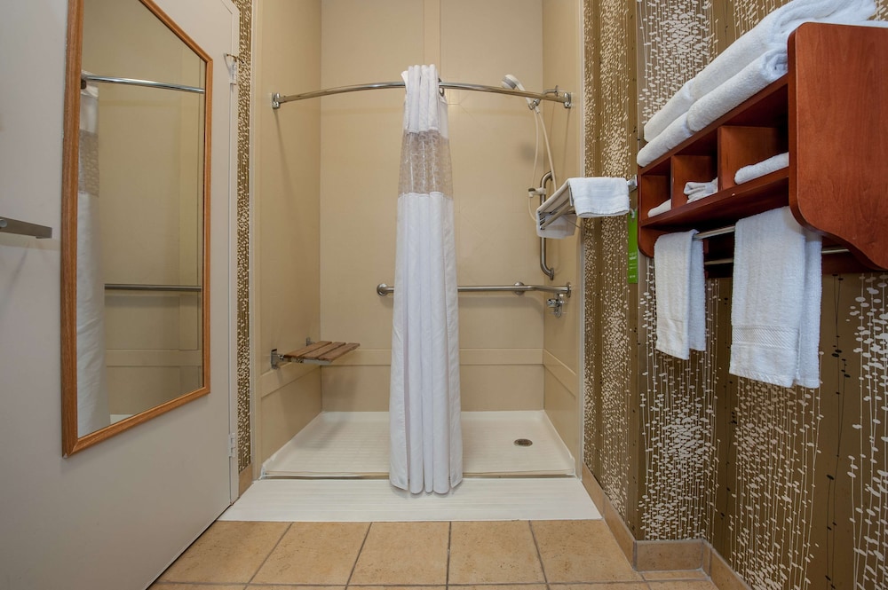 Hampton Inn By Hilton Bowling Green 10/36