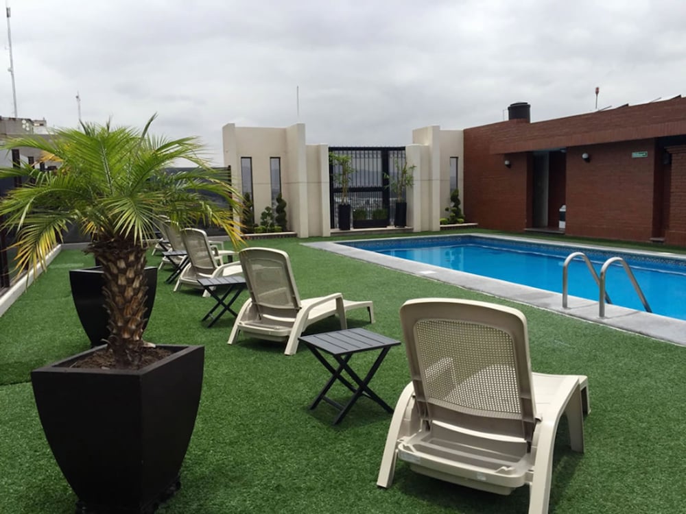 Hotel Real Plaza 61/69