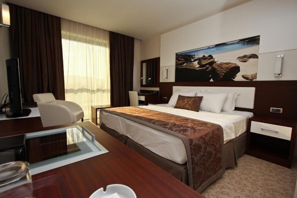 Tuna Hotel Mugla 12/30