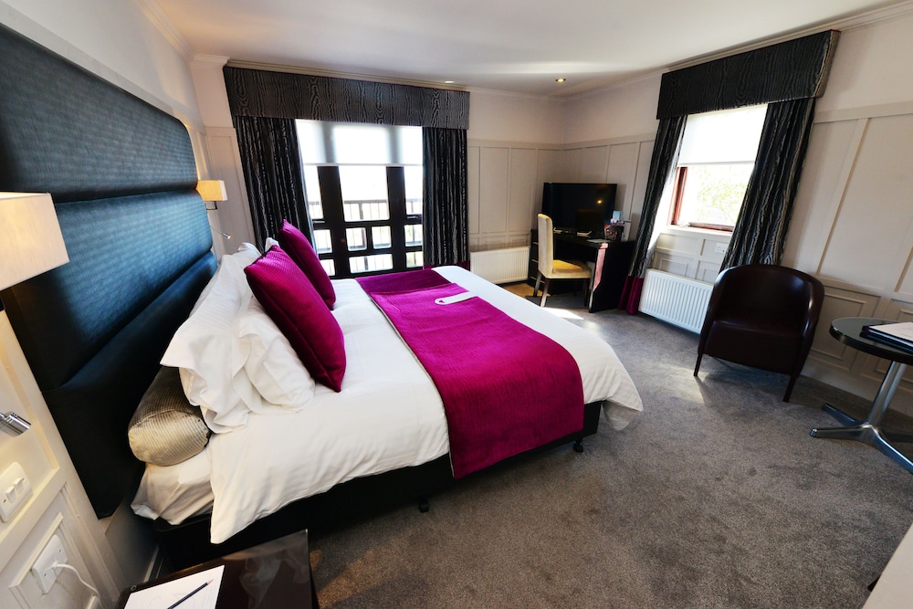 Glynhill Hotel 45/49