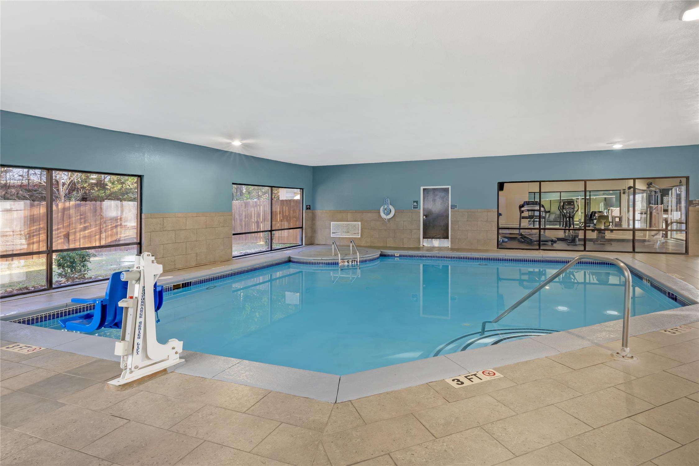 Best Western Plus McDonough Inn & Suites 31/55