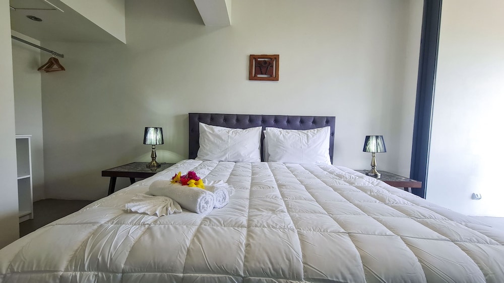 Ramada Suites by Wyndham Seafront Coral Coast 17/60