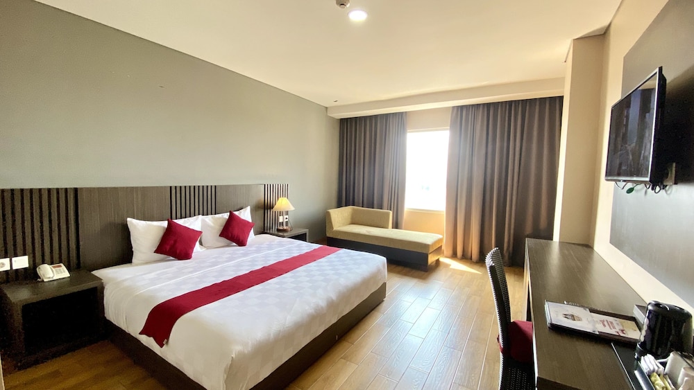 1 BEDROOM, DELUXE, DOUBLE BED, CITY VIEW