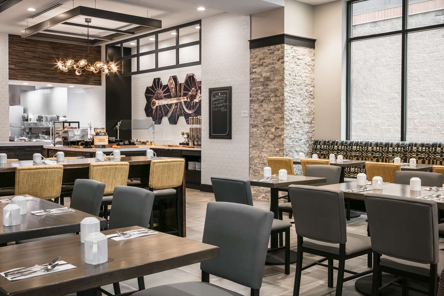 restaurant cafeteria