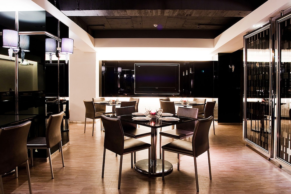 Royal Group Hotel -Chang Chien Branch 23/26