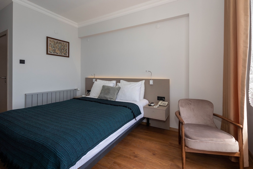 SINOP ANTIK OTEL 8/44