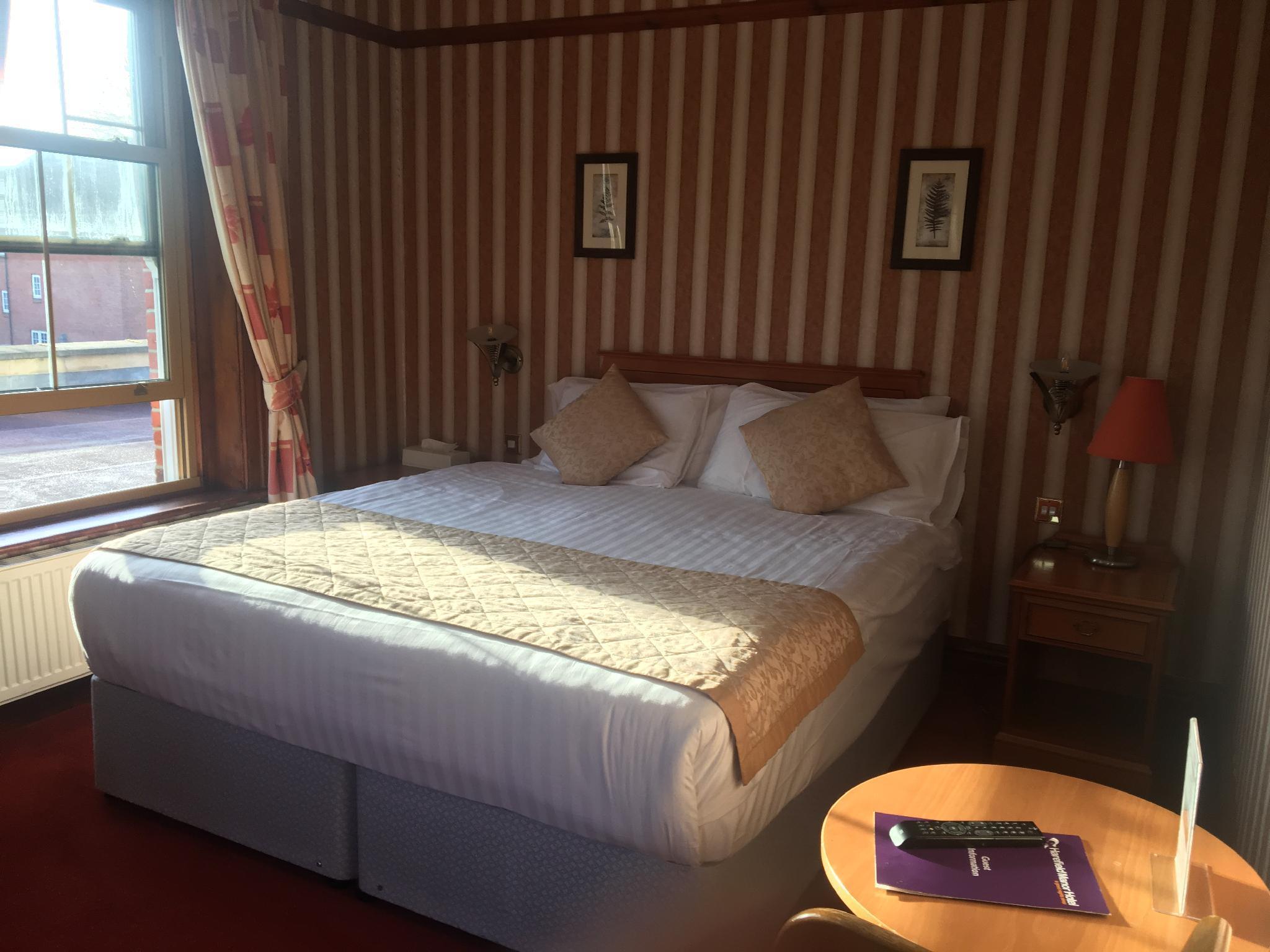 Harefield Manor Hotel 14/22