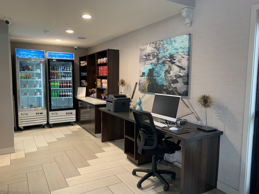 Best Western Apricot Inn 23/29