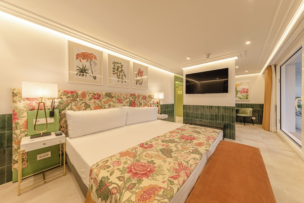 JUNIOR SUITE, RIVER VIEW, TERRACE