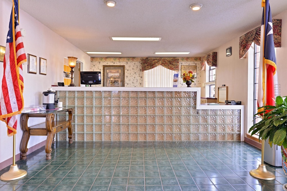 Quality Inn & Suites New Boston - Texarkana West 7/61