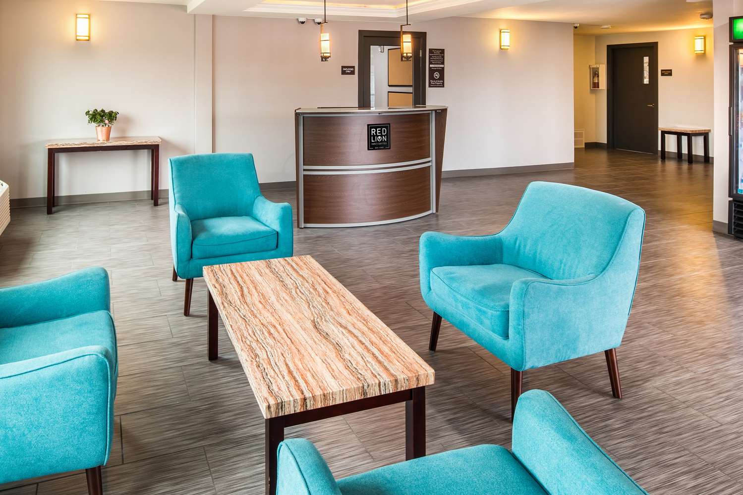 Red Lion Inn & Suites Everett 4/6