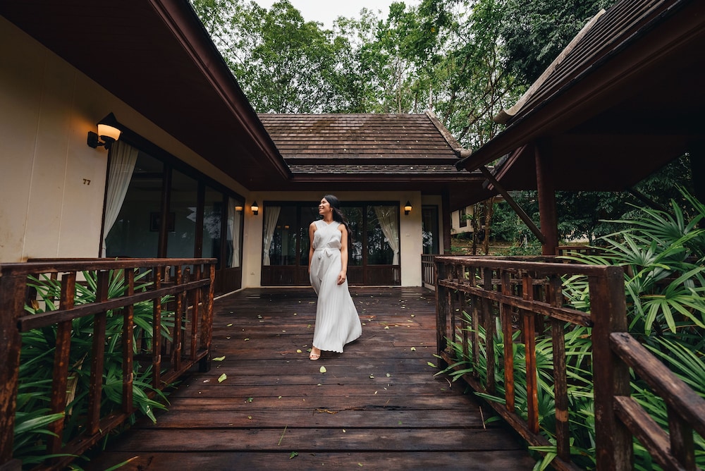 Kooncharaburi Resort & Spa 10/57