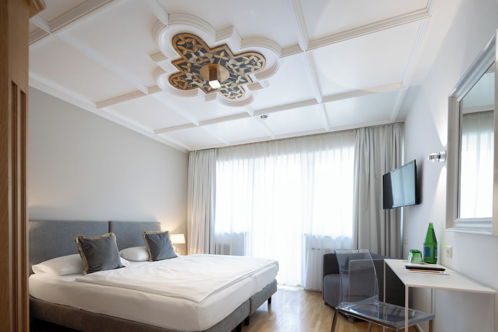 Q! Hotel Maria Theresia 15/50