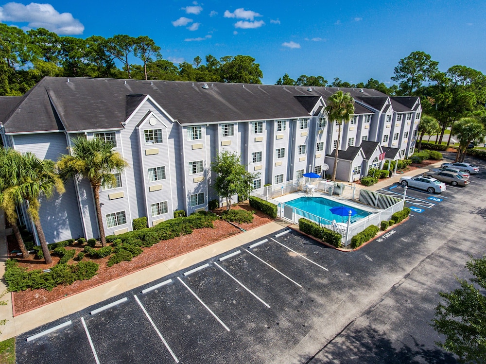Microtel Inn & Suites by Wyndham Palm Coast I-95 3/29