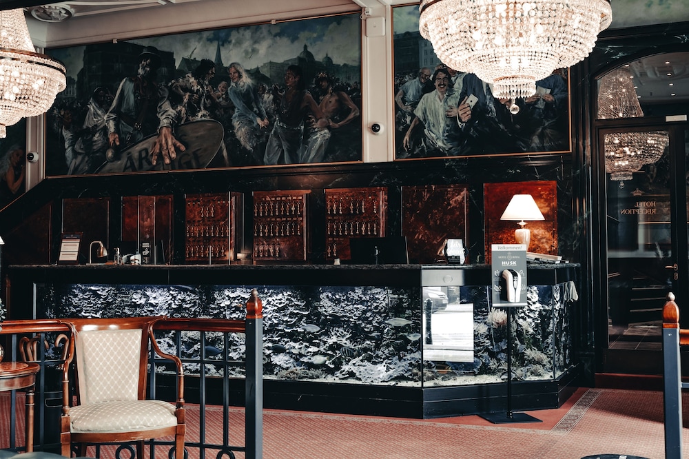 Hotel Royal 53/66