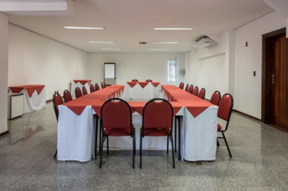 Carlton Plaza Pocos De Caldas 47/52