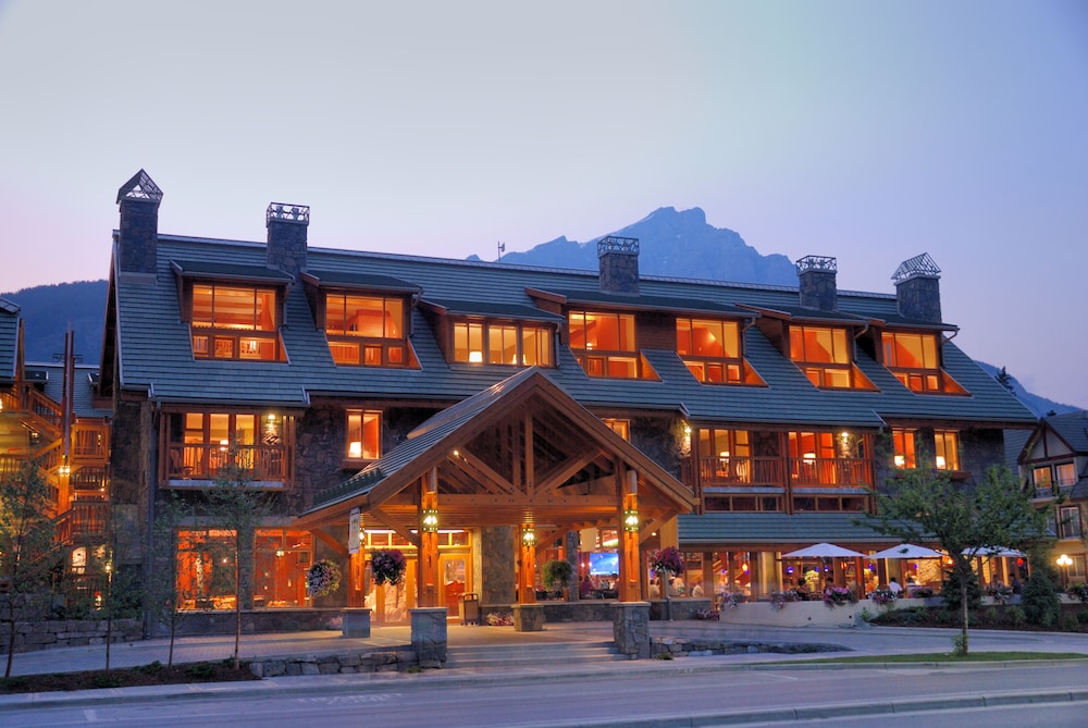 Fox Hotel & Suites 5/63