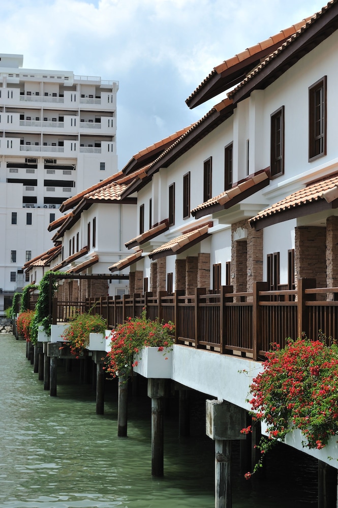 Grand Lexis Port Dickson 44/50