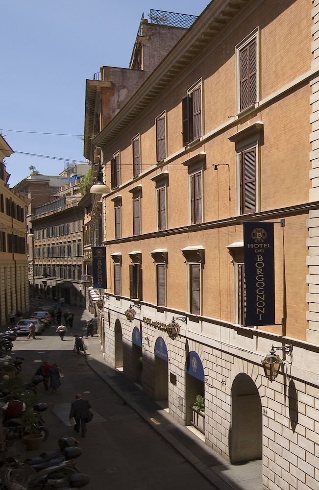 Dei Borgognoni 3/45