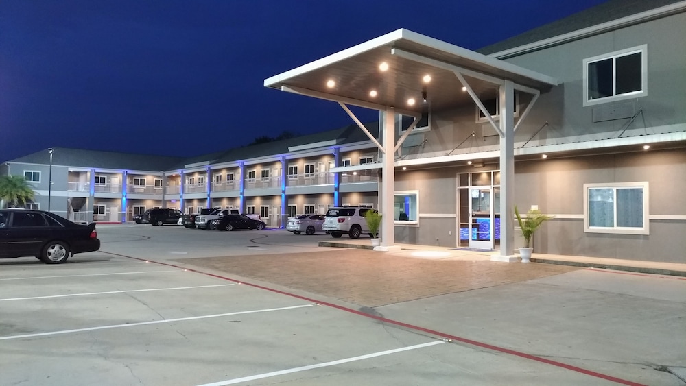 Haven Inn & Suites 47/63
