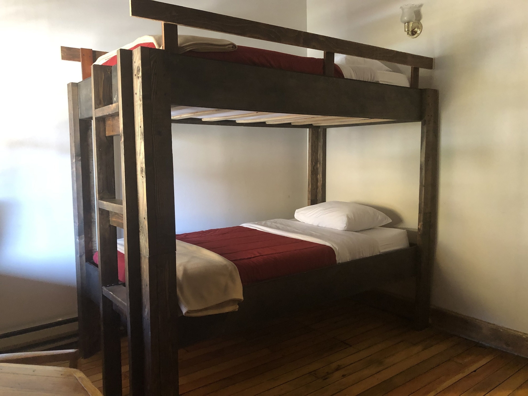 Mixed Dorm, Shared, 5 Beds, 2 Bunk Beds, Shared Bathroom